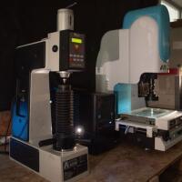 Optischer Profilprojektor